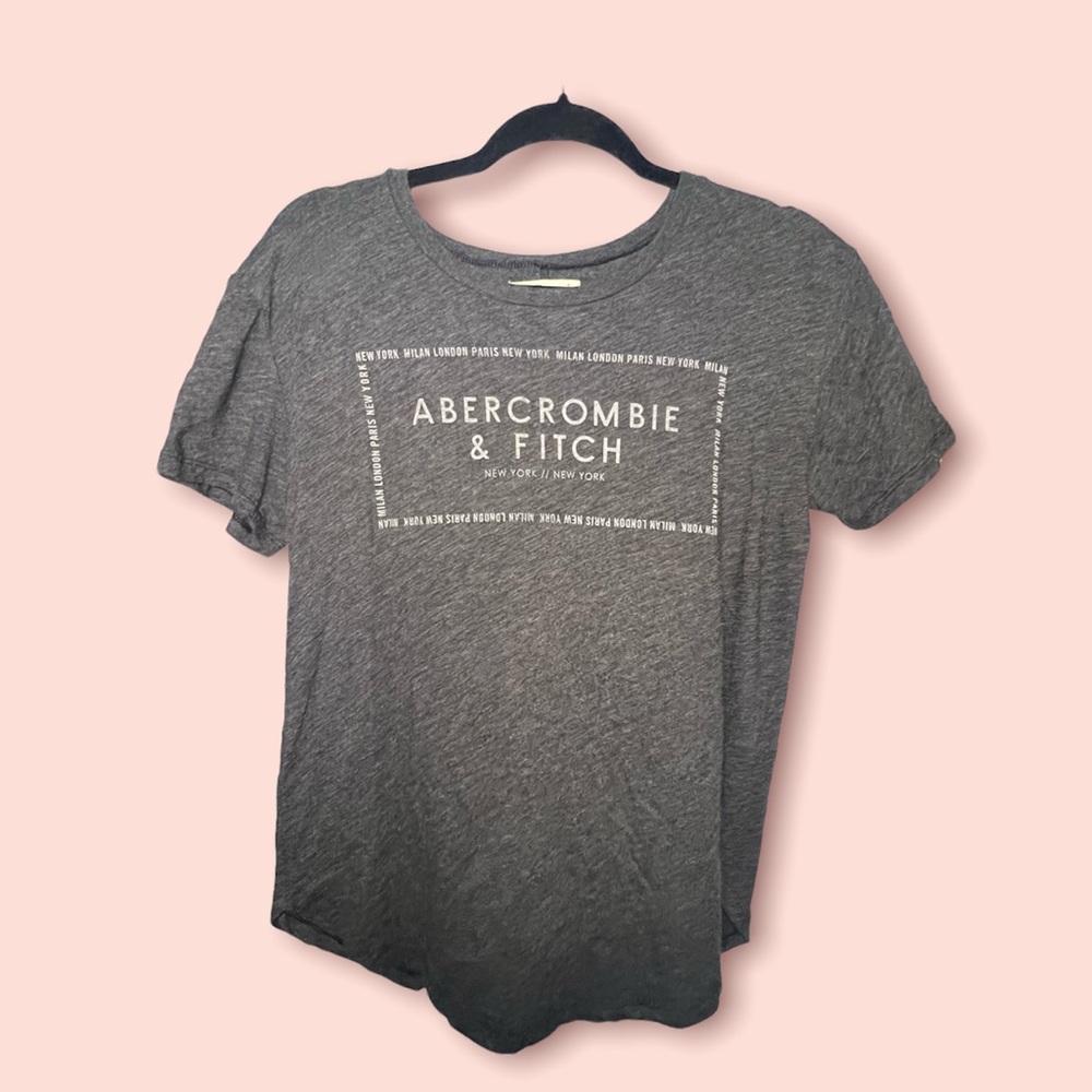 Abercrombie & Fitch Short Sleeve Logo Gray Tee Size Small